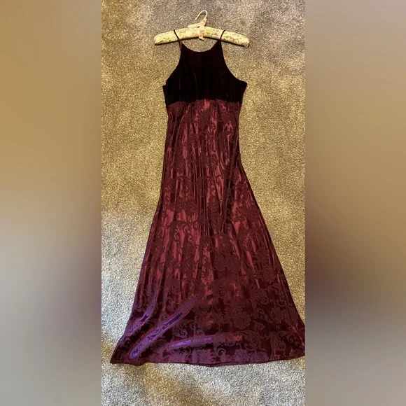 fitted lace wedding dress Vintage A line Spaghetti Straps Dark Burgundy Long Prom Dress P1440